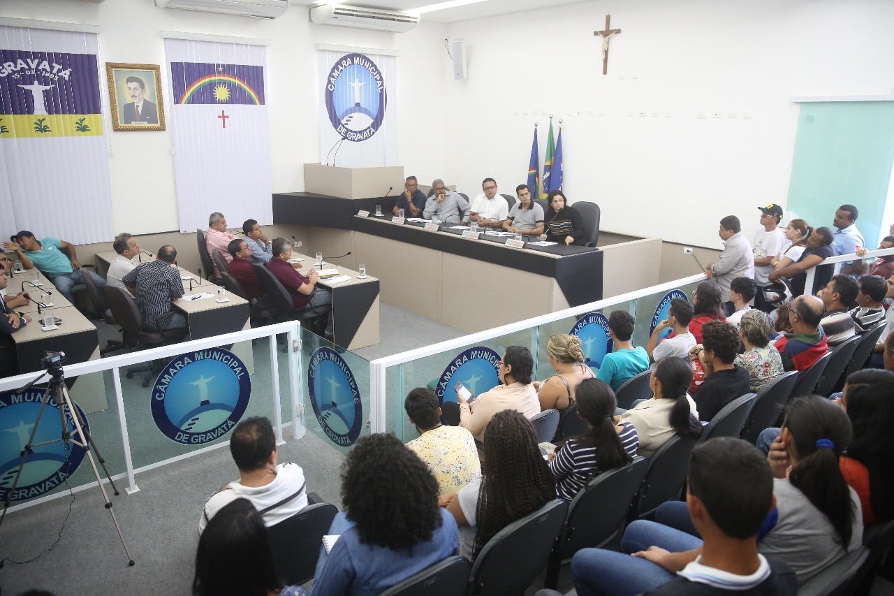 Audiência Pública discute transporte universitário intermunicipal