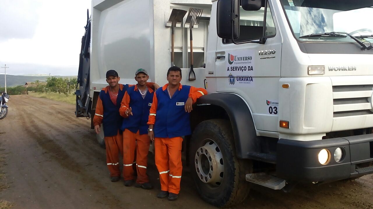 Novo Caminhão para o recolhimento de lixo na Cidade de Gravatá