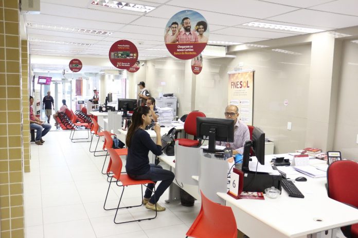 Prefeitura de Gravatá, Banco do Nordeste, Santander, Bradesco, Banco do Brasil, Caixa Econômica Federal, Prefeitura de Gravatá, Banco do Nordeste, Santander, Bradesco, Banco do Brasil, Caixa Econômica Federal,