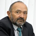 Adeildo do Abacaxi solicita calçamento da Rua Josefina Maria da Silva