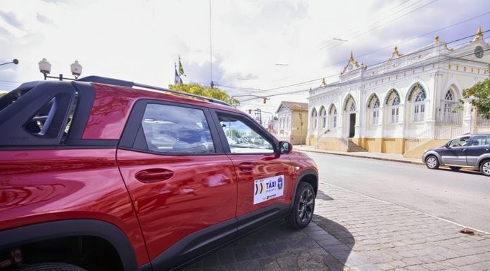 Prefeitura de Gravatá convoca taxistas para inspeção obrigatória de taxímetros
