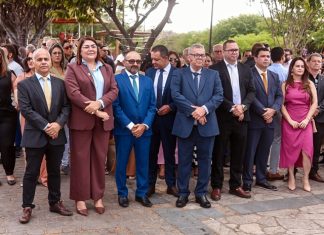 Presidente da Câmara e vereadores prestigiam Hasteamento das Bandeiras