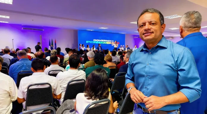 Léo do Ar destaca diálogo entre vereadores em encontro da Amupe