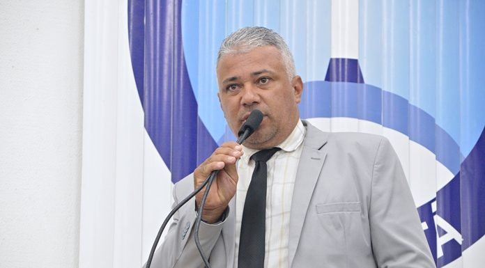 Gil Dantas reafirma: “Vereador cobra e fiscaliza, mas a execução é do Executivo”